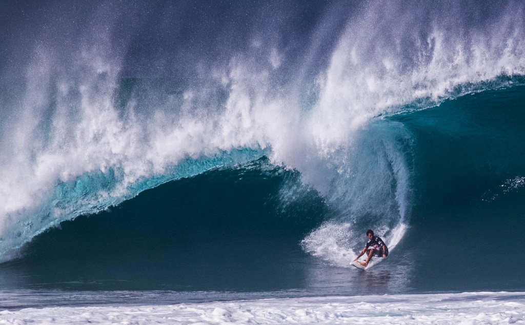 2013-jeremy-flores-3-pipeline-hawaii