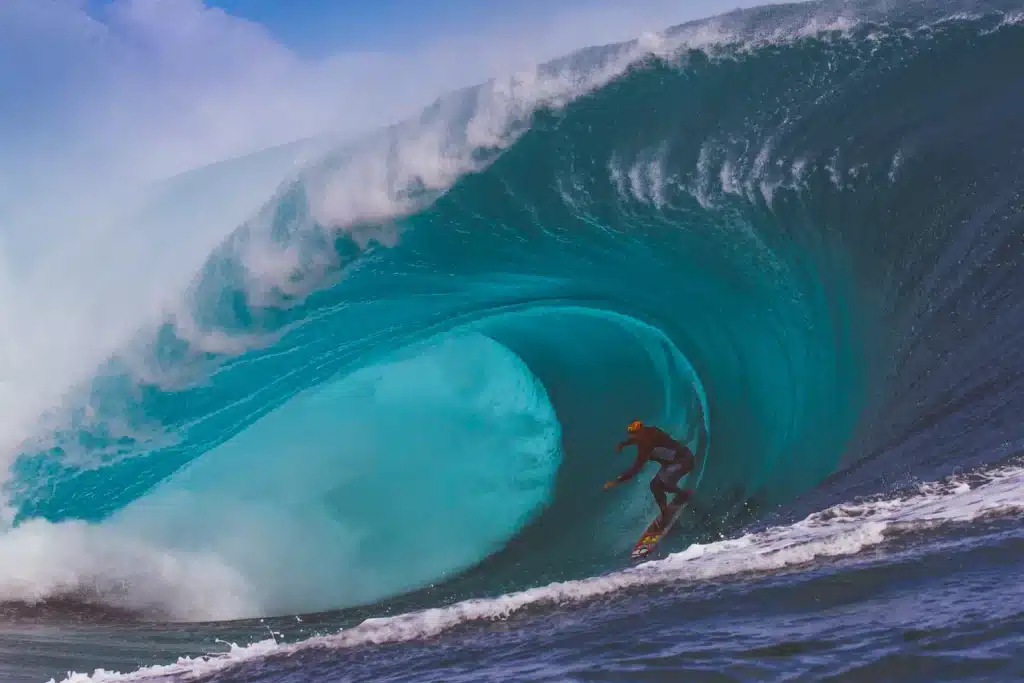 Surfing moments©Romuald Pliquet, Photographer