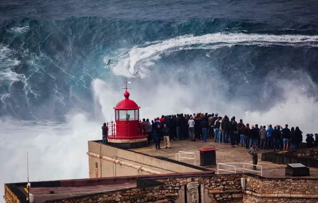 Big Wave riding ©Romuald Pliquet, Photographer