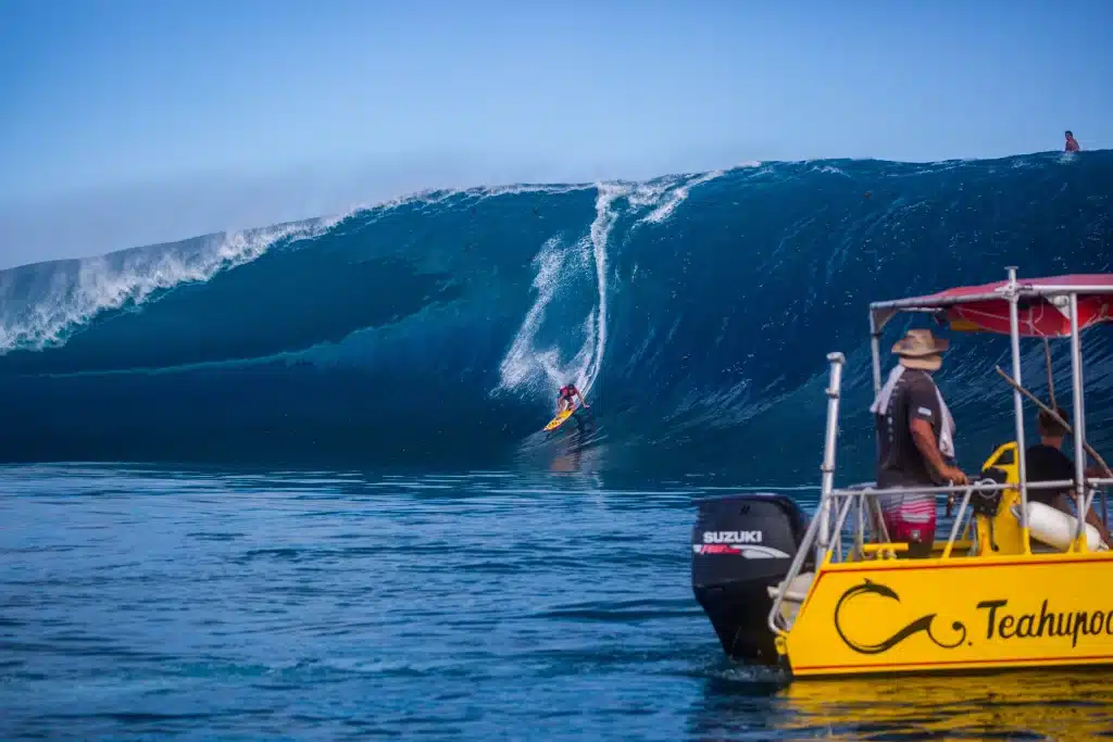 Surfing moments©Romuald Pliquet, Photographer