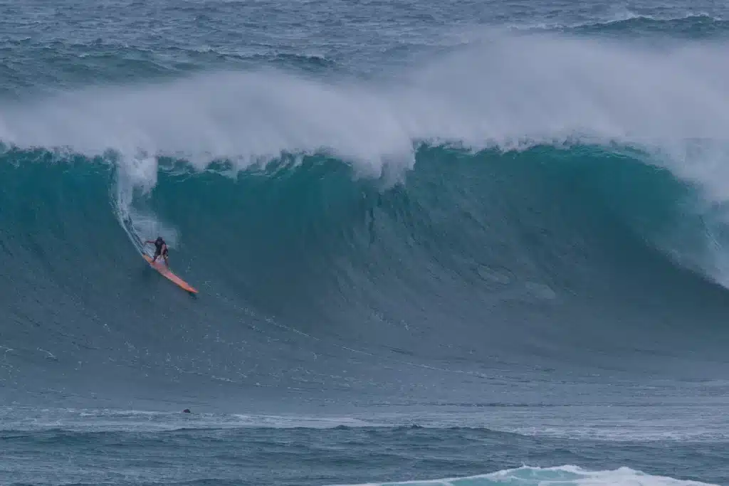 Big Wave riding ©Romuald Pliquet, Photographer