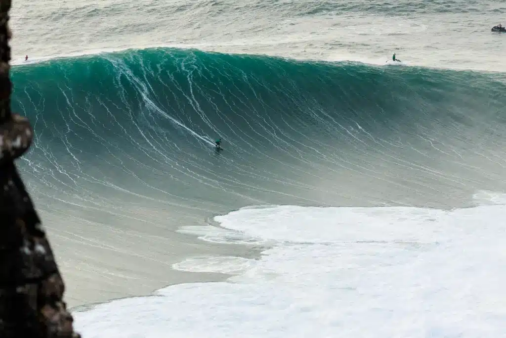 Big Wave riding ©Romuald Pliquet, Photographer