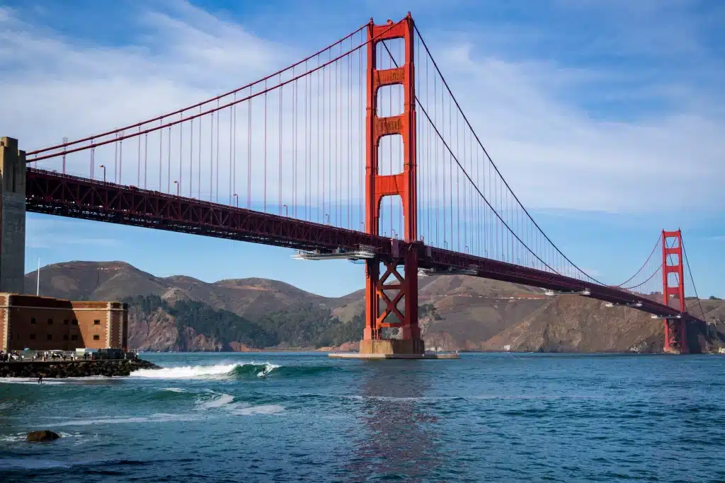 Coastal surf image ©Romuald Pliquet, Photographer