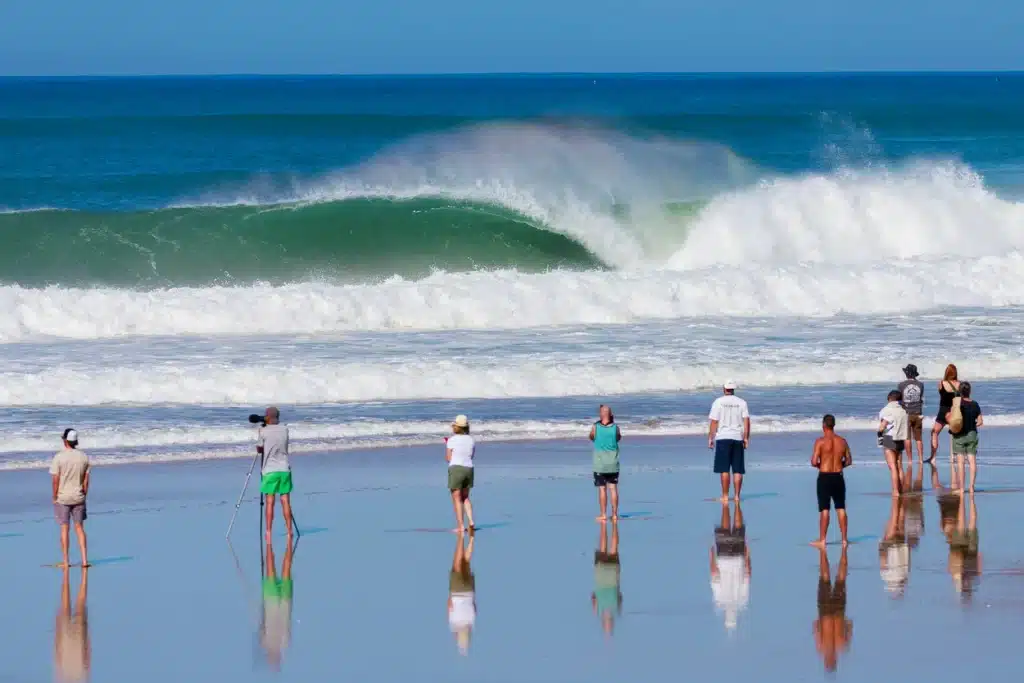 Coastal surf image ©Romuald Pliquet, Photographer