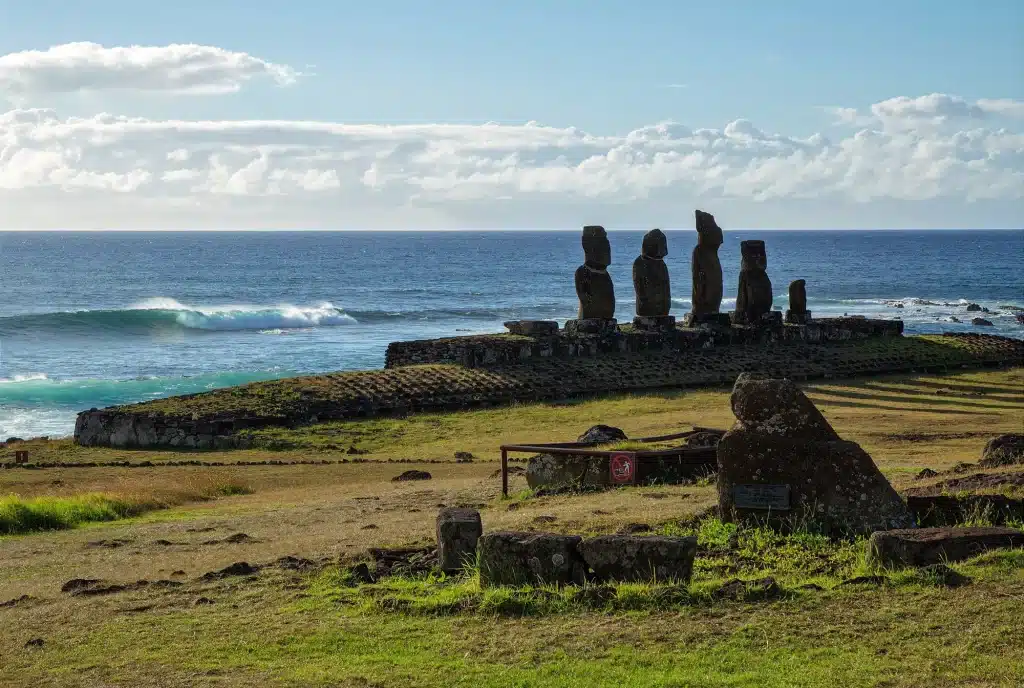 Coastal surf image ©Romuald Pliquet, Photographer