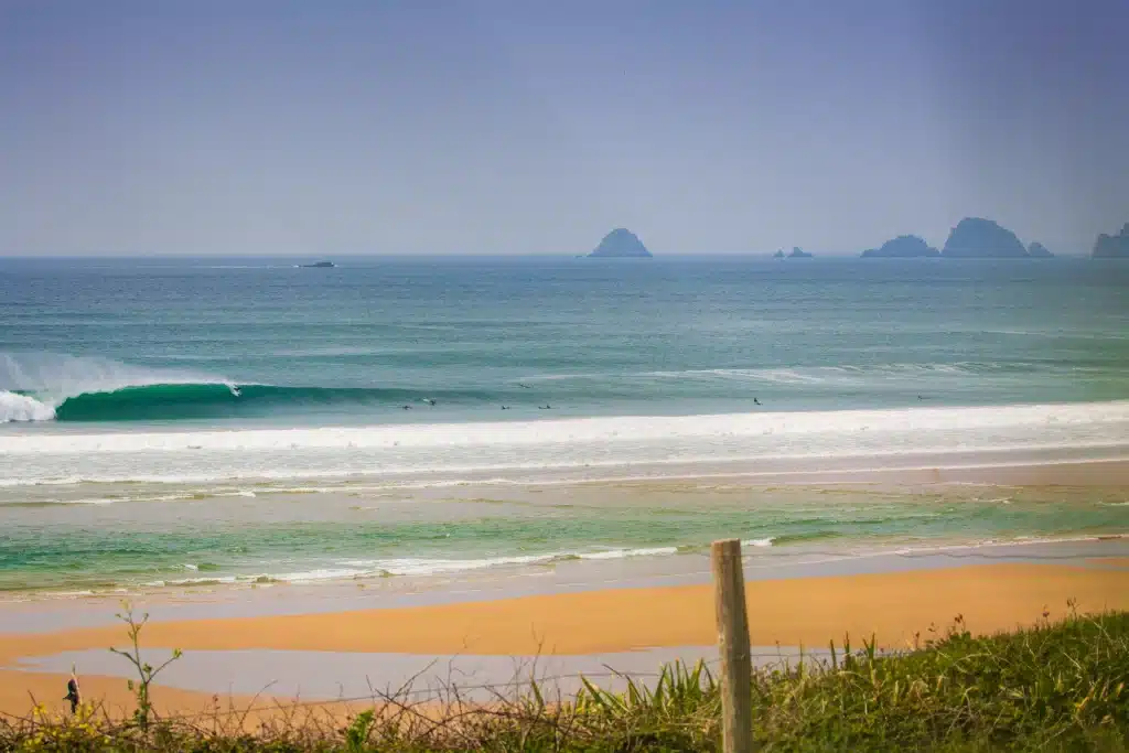 Coastal surf image ©Romuald Pliquet, Photographer